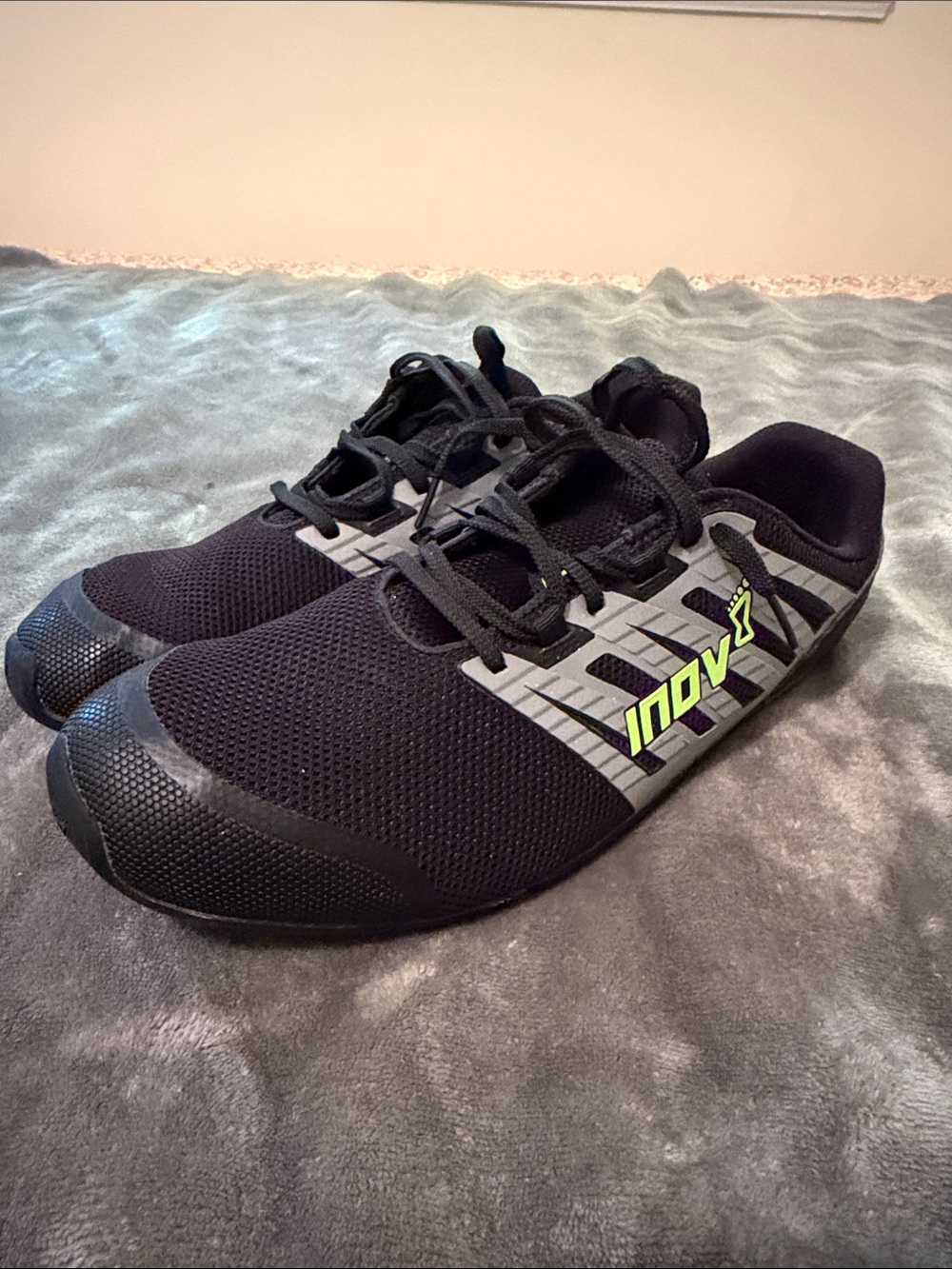 Inov-8  Bare-XF v3 Black zero-drop barefoot Shoes